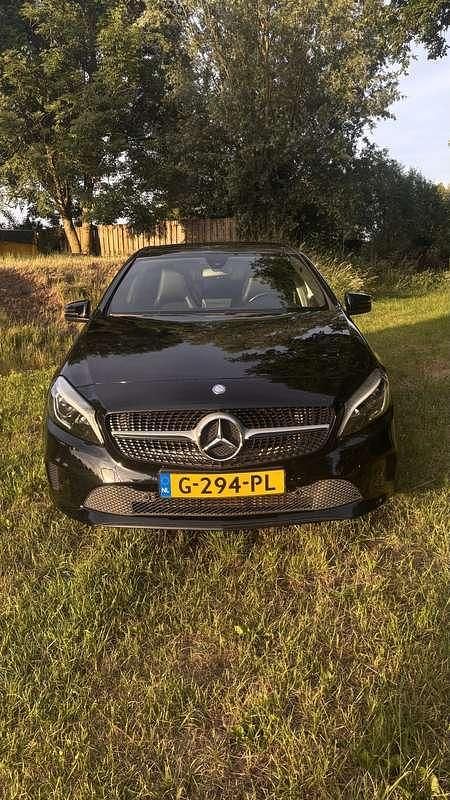 Zwart Gebruikt 2016 Mercedes A160 Prestige Stationwagen | € 14.000 (Goede deal) - Afbeelding 1/4