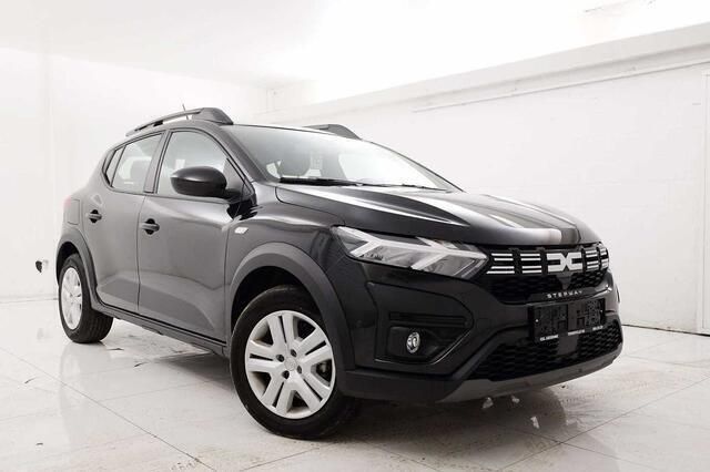 Zwart Gebruikt 2024 Dacia Sandero Hatchback | € 18.750 (Super prijs) - Afbeelding 1/4