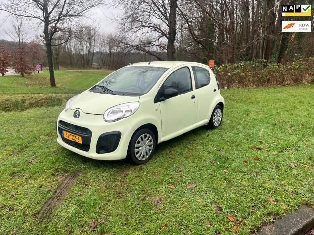Wit Gebruikt 2012 Citroën C1 Attraction Hatchback | € 2.495 (Eerlijke prijs) - Afbeelding 1/4