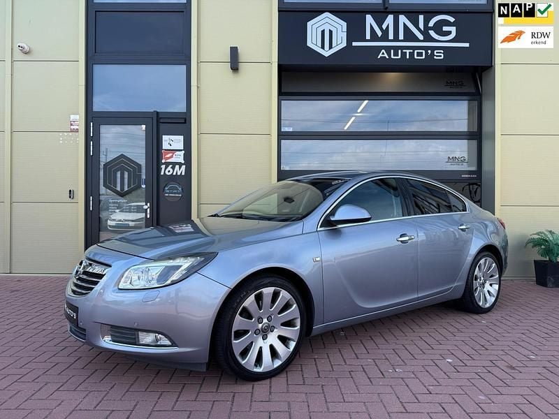 Grijs Gebruikt 2008 Opel Insignia Executive Sedan | € 7.995 (Eerlijke prijs) - Afbeelding 1/4