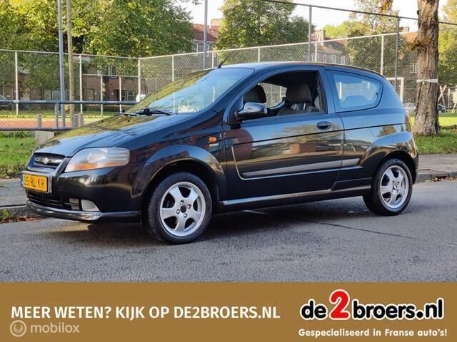 Zwart Gebruikt 2005 Chevrolet Kalos Sport Hatchback | € 1.800 (Eerlijke prijs) - Afbeelding 1/4