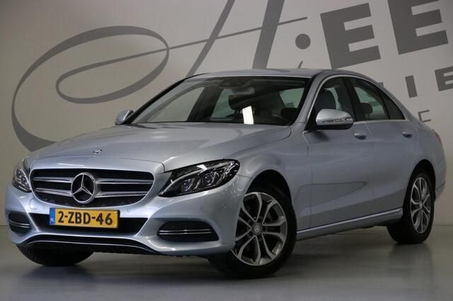 Grijs Gebruikt 2014 Mercedes C180 Avantgarde Sedan | € 14.950 (Eerlijke prijs) - Afbeelding 1/4