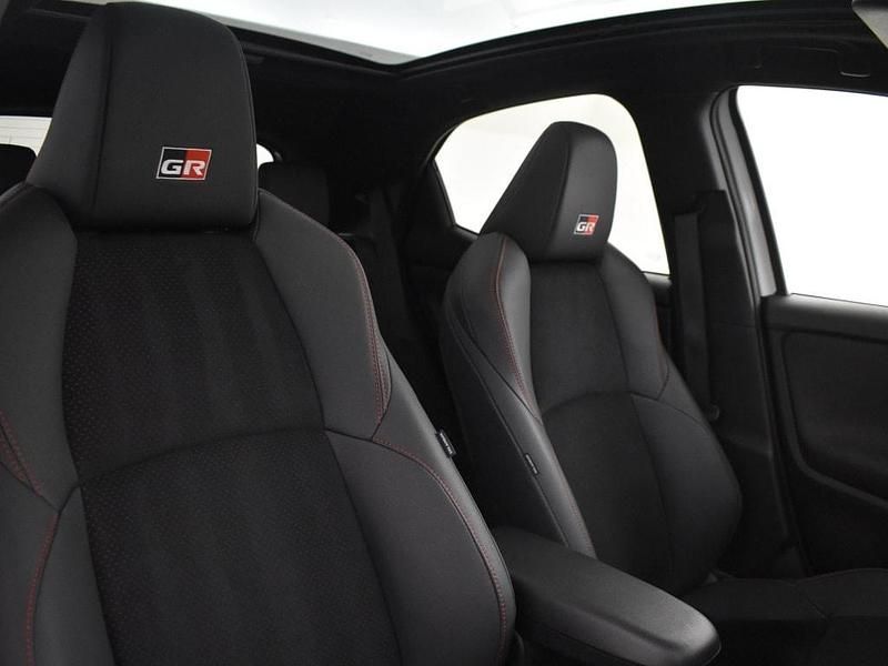 Occasion Toyota Yaris Sport 116 PK (85 kW) 2024 Wit Hatchback