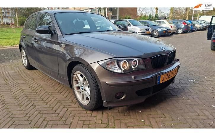 Occasion BMW 118 Sport Line 129 PK (94 kW) 2005 Bruin Hatchback