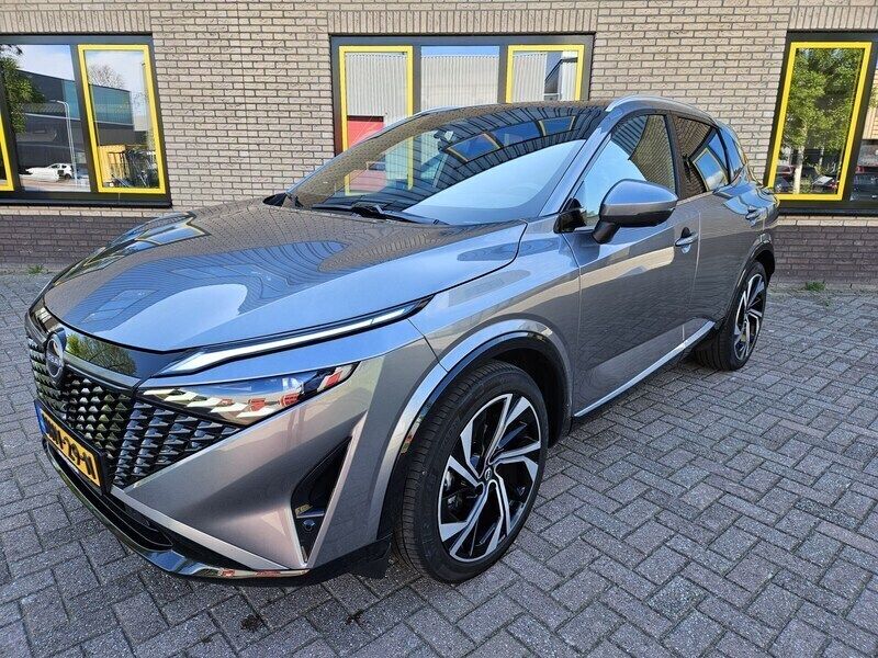 Grijs Gebruikt 2024 Nissan Qashqai Tekna+ SUV | € 38.950 (Eerlijke prijs) - Afbeelding 1/4