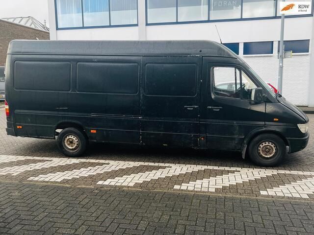 Zwart Gebruikt 1999 Mercedes Sprinter Van | € 4.750 - Afbeelding 1/4