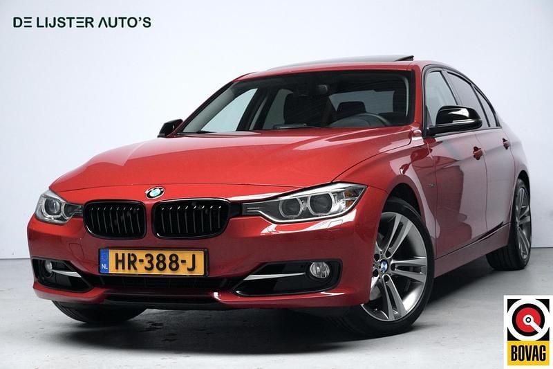 Rood Gebruikt 2012 BMW 328 Sport Line Sedan | € 11.945 (Goede deal) - Afbeelding 1/4