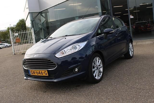 Occasion Ford Fiesta Titanium 101 PK (74 kW) 2015 Blauw Hatchback
