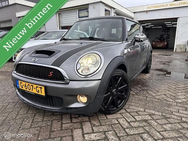 Grijs Occasion 2009 Mini Cooper S Hatchback | € 5.975 (Eerlijke prijs) - Afbeelding 1/4