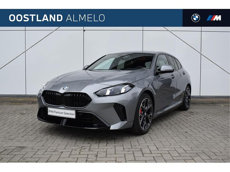 Grijs Gebruikt 2025 BMW 120 Executive Hatchback | € 39.950 (Iets duurder) - Afbeelding 1/4