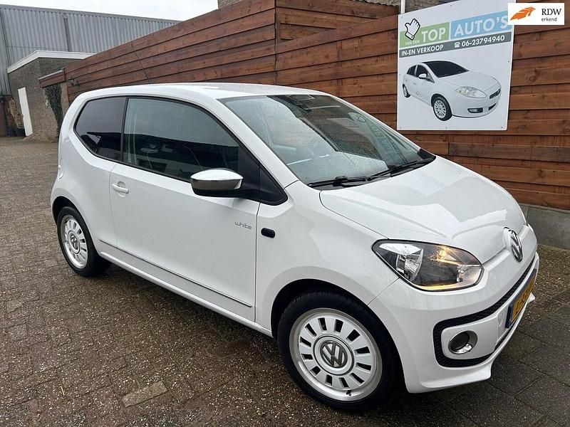 Wit Occasion 2012 VW up! high up! Hatchback | € 4.250 (Goede deal) - Afbeelding 1/4