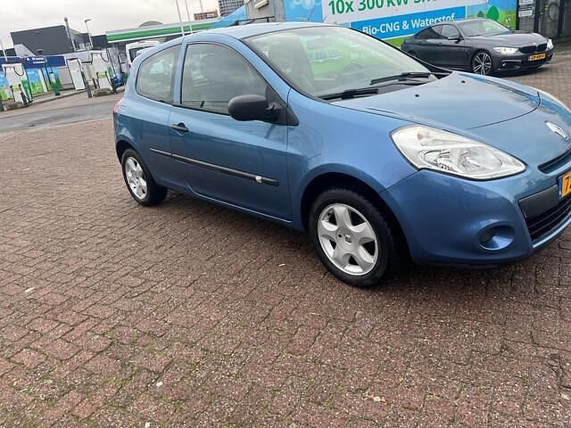 Occasion Renault Clio II 75 PK (55 kW) 2009 Blauw Hatchback