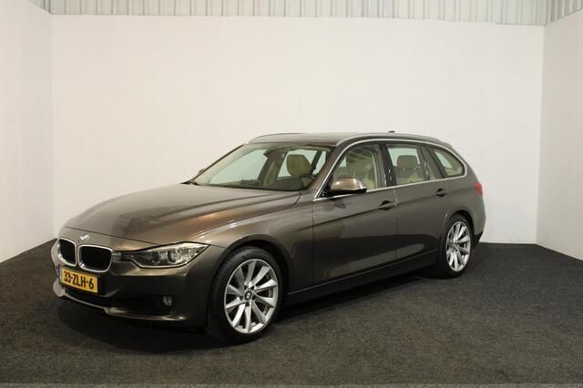 Bruin Gebruikt 2013 BMW 320 Executive Stationwagen | € 9.950 (Eerlijke prijs) - Afbeelding 1/4
