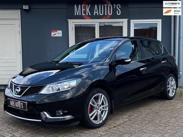 Zwart Gebruikt 2015 Nissan Pulsar 360º Hatchback | € 9.944 (Eerlijke prijs) - Afbeelding 1/4