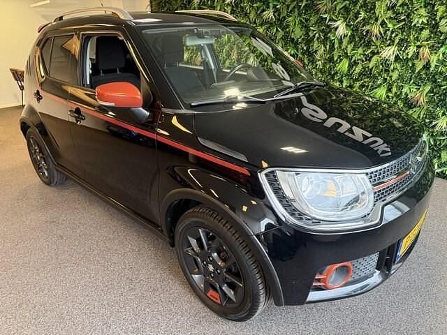 Occasion Suzuki Ignis 90 PK (66 kW) 2018 Zwart (metallic) Hatchback