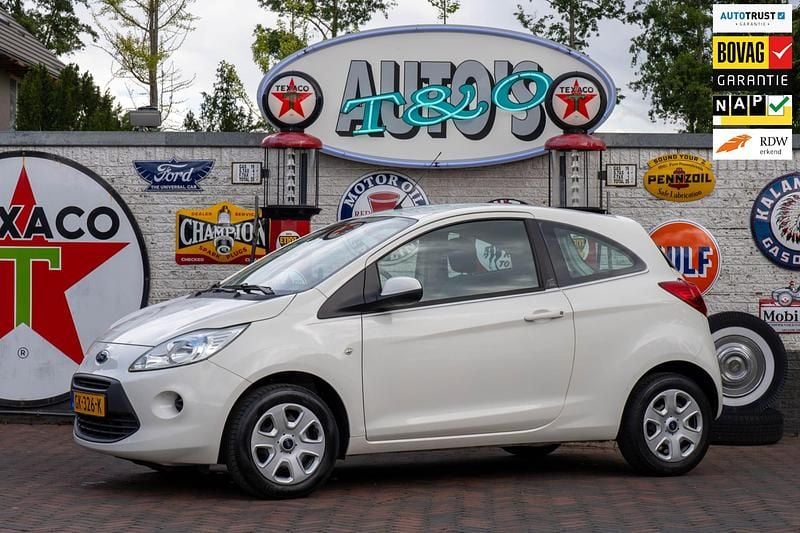 Wit Occasion 2015 Ford Ka Style Hatchback | € 6.750 (Eerlijke prijs) - Afbeelding 1/4