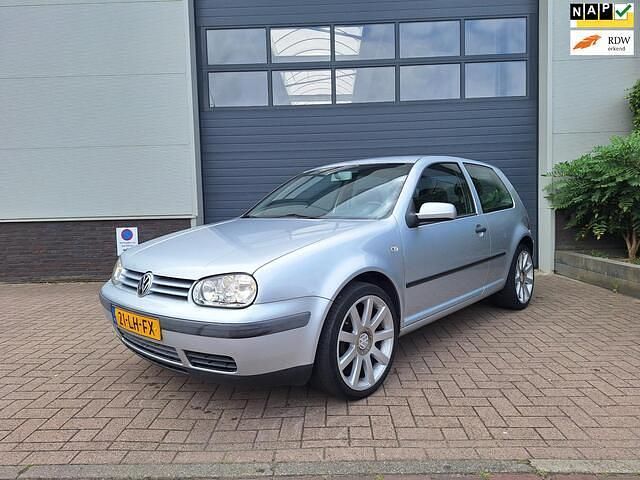 Grijs Gebruikt 2003 VW Golf IV Hatchback | € 3.450 (Iets duurder) - Afbeelding 1/4