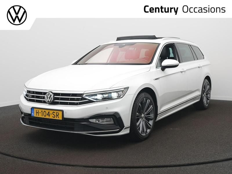 Wit Gebruikt 2020 VW Passat Business Stationwagen | € 26.795 (Eerlijke prijs) - Afbeelding 1/4