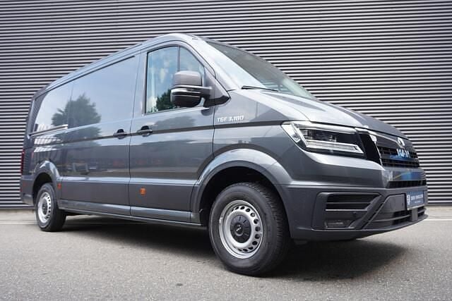 Occasion MAN TGE 177 PK (130 kW) 2024 Grijs Van