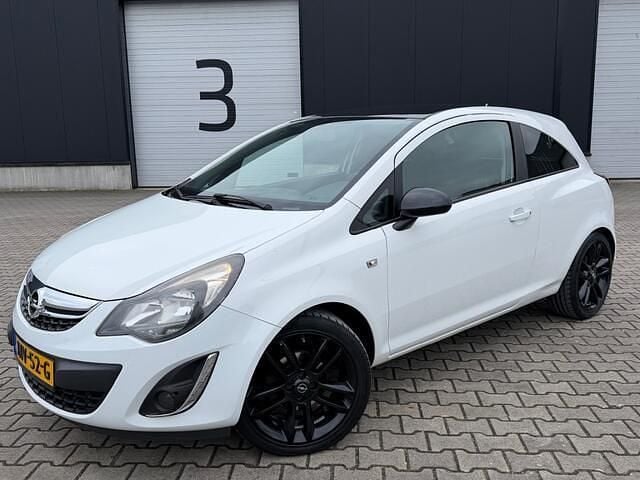 Occasion Opel Corsa Edition 87 PK (63 kW) 2013 Wit Hatchback