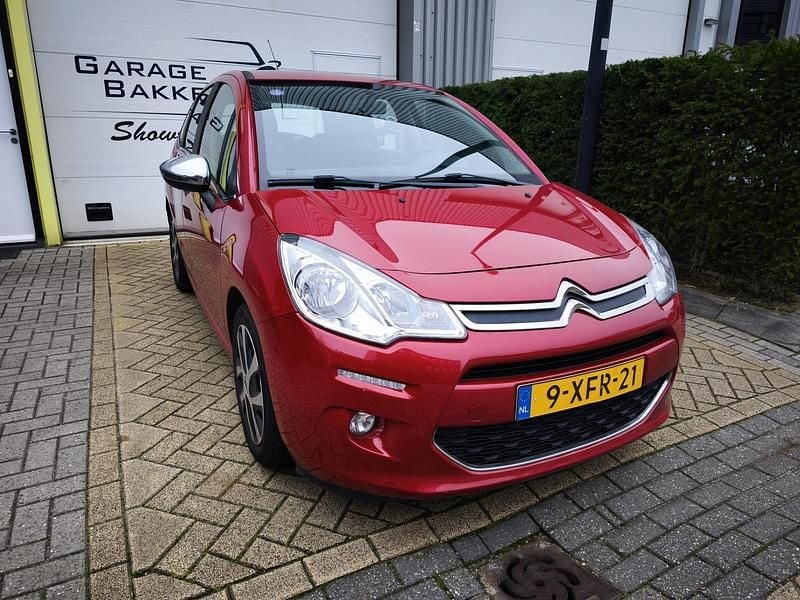 Rood Gebruikt 2014 Citroën C3 PureTech Hatchback | € 2.795 (Super prijs) - Afbeelding 1/4