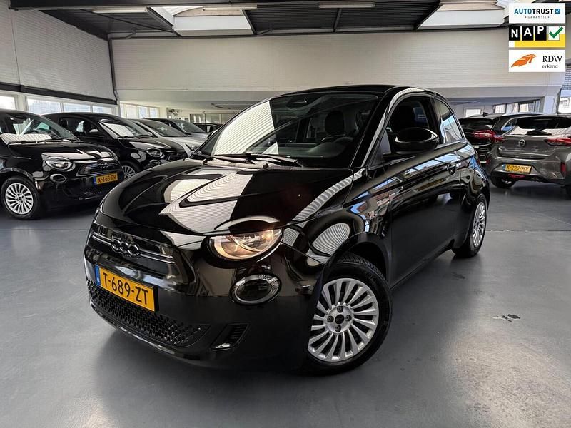 Occasion Fiat 500e Urban 86 kW (118 PK) 2023 Zwart Hatchback