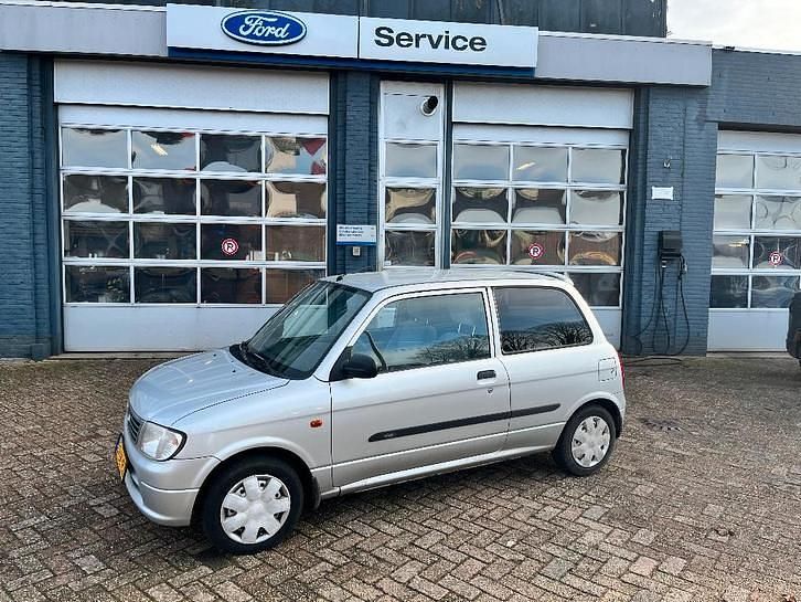 Occasion 2002 Daihatsu Cuore Hatchback | € 1.800 (Eerlijke prijs) - Afbeelding 1/4