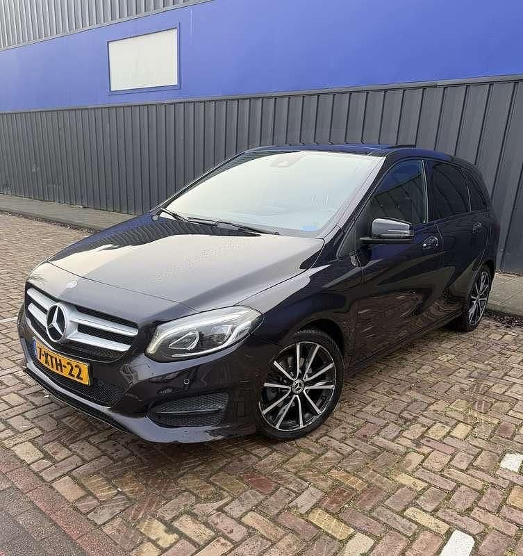 Occasion Mercedes B200 Prestige 156 PK (114 kW) 2014 Paars MPV
