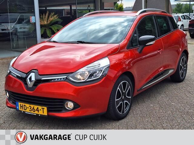 Rood Gebruikt 2015 Renault Clio GrandTour Expression Stationwagen | € 7.900 (Eerlijke prijs) - Afbeelding 1/4