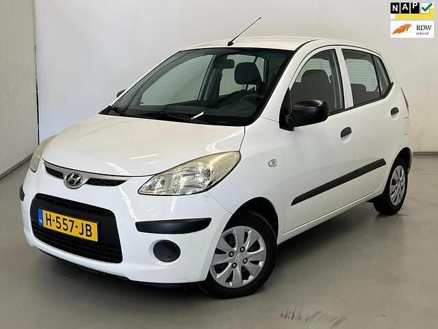 Wit Gebruikt 2010 Hyundai i10 Active Hatchback | € 1.950 (Goede deal) - Afbeelding 1/4