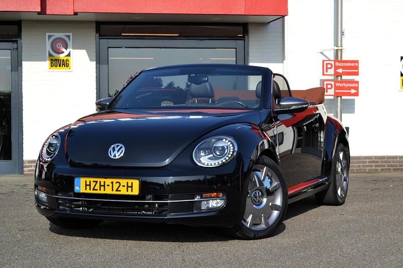 Zwart Gebruikt 2016 VW Beetle Design Cabriolet | € 25.850 - Afbeelding 1/4