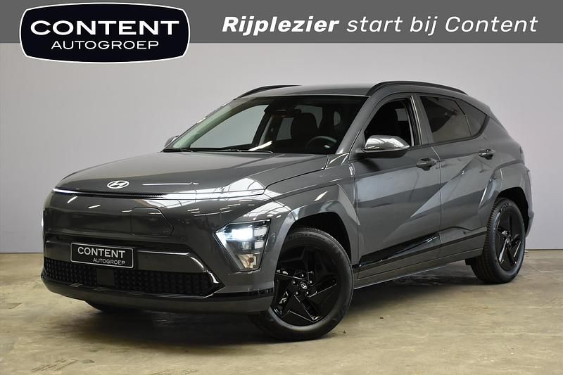 Ecotronic gray (grijs metallic) Nieuw 2025 Hyundai Kona Edition SUV | € 33.780 (Super prijs) - Afbeelding 1/4
