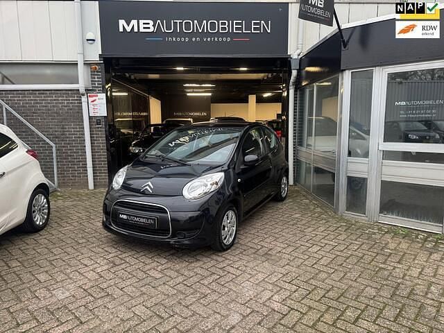 Zwart Occasion 2010 Citroën C1 Hatchback | € 1.999 (Eerlijke prijs) - Afbeelding 1/4
