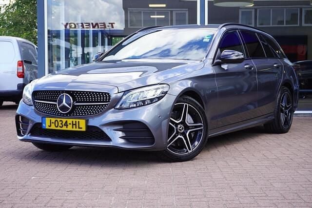 Grijs Gebruikt 2020 Mercedes C300 Business Stationwagen | € 24.899 (Eerlijke prijs) - Afbeelding 1/4