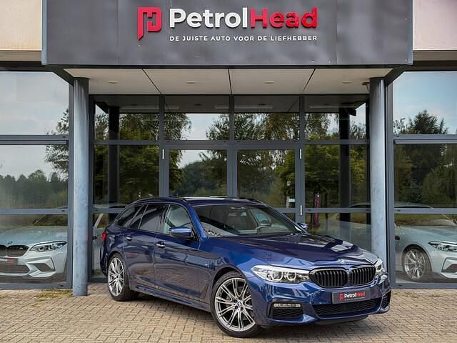 Blauw Gebruikt 2017 BMW 530 Executive Stationwagen | € 31.950 (Eerlijke prijs) - Afbeelding 1/4