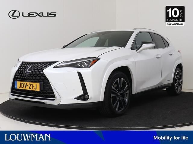 Wit Gebruikt 2021 Lexus UX 250h Executive Line SUV | € 33.950 (Iets duurder) - Afbeelding 1/4