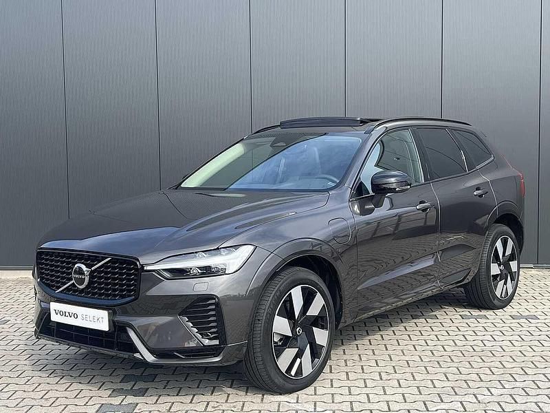 Grijs Gebruikt 2024 Volvo XC60 Plus SUV | € 52.940 (Super prijs) - Afbeelding 1/4