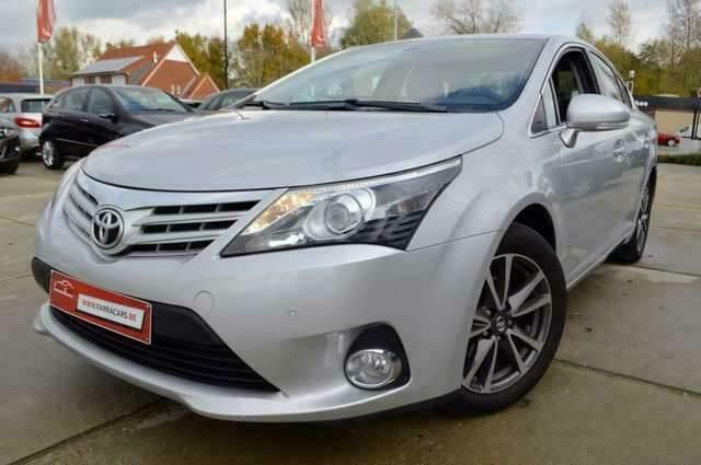 Occasion Toyota Avensis 146 PK (107 kW) 2013 Zilver Sedan