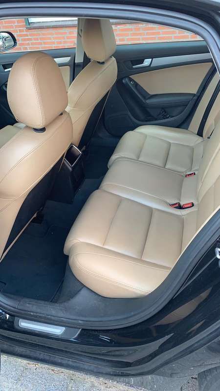 Zwart Gebruikt 2013 Audi A4 Sedan | € 8.500 (Eerlijke prijs) - Afbeelding 1/4