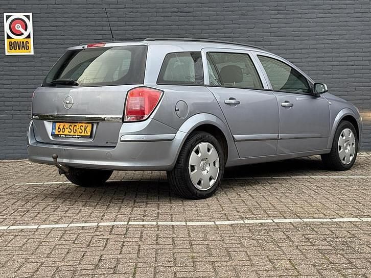 Occasion Opel Astra Enjoy 105 PK (77 kW) 2006 Grijs Stationwagen