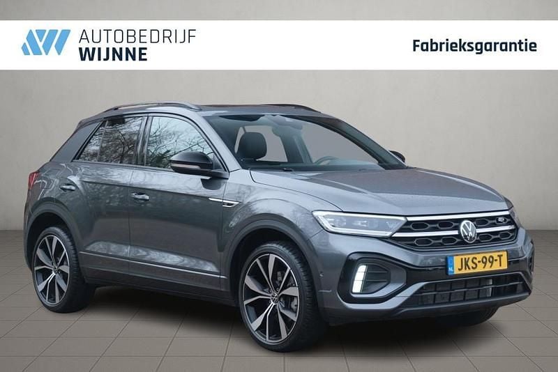 Grijs Occasion 2025 VW T-Roc Black Edition SUV | € 39.940 (Duur) - Afbeelding 1/4