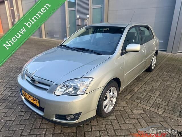 Grijs Occasion 2006 Toyota Corolla Hatchback | € 3.750 (Goede deal) - Afbeelding 1/4