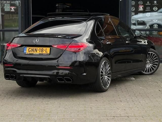 Occasion Mercedes C220 AMG line 2021 Zwart (metallic) Sedan