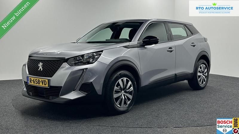 Grijs Gebruikt 2022 Peugeot 2008 Active SUV | € 17.500 (Goede deal) - Afbeelding 1/4