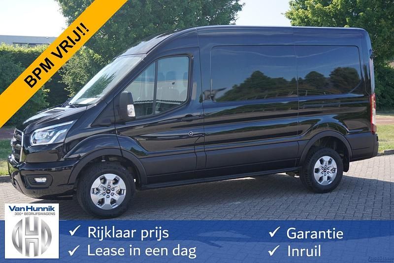 Zwart Occasion 2024 Ford Transit Limited Van | € 39.850 (Eerlijke prijs) - Afbeelding 1/4