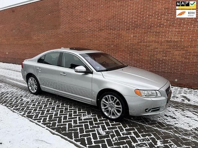 Grijs (metallic) Occasion 2007 Volvo S80 Summum Sedan | € 5.750 (Goede deal) - Afbeelding 1/4