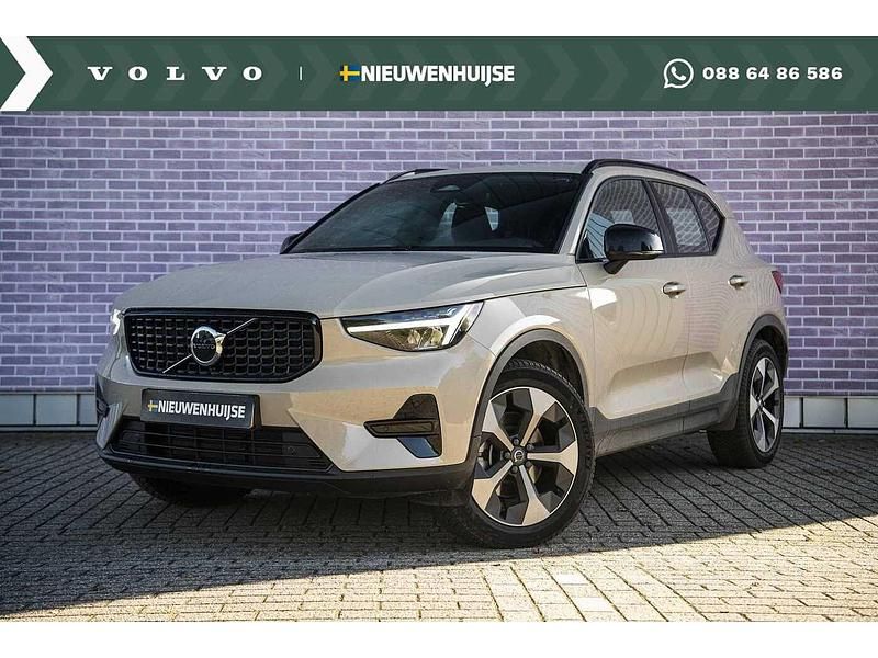 Gebruikt 2025 Volvo XC40 Plus SUV | € 45.394 (Eerlijke prijs) - Afbeelding 1/4