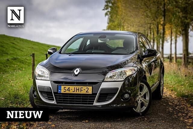 Zwart Gebruikt 2009 Renault Mégane Coupé Dynamique Coupé | € 4.740 (Eerlijke prijs) - Afbeelding 1/4
