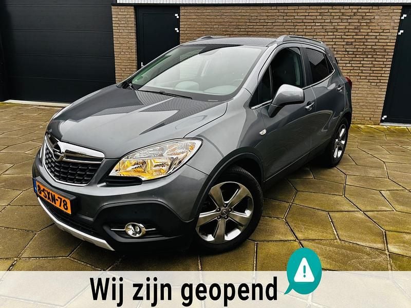 Grijs Gebruikt 2013 Opel Mokka Cosmo SUV | € 11.895 (Iets duurder) - Afbeelding 1/4
