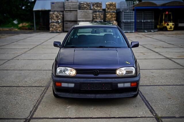 Paars Gebruikt 1995 VW Golf III Hatchback | € 3.450 - Afbeelding 1/4